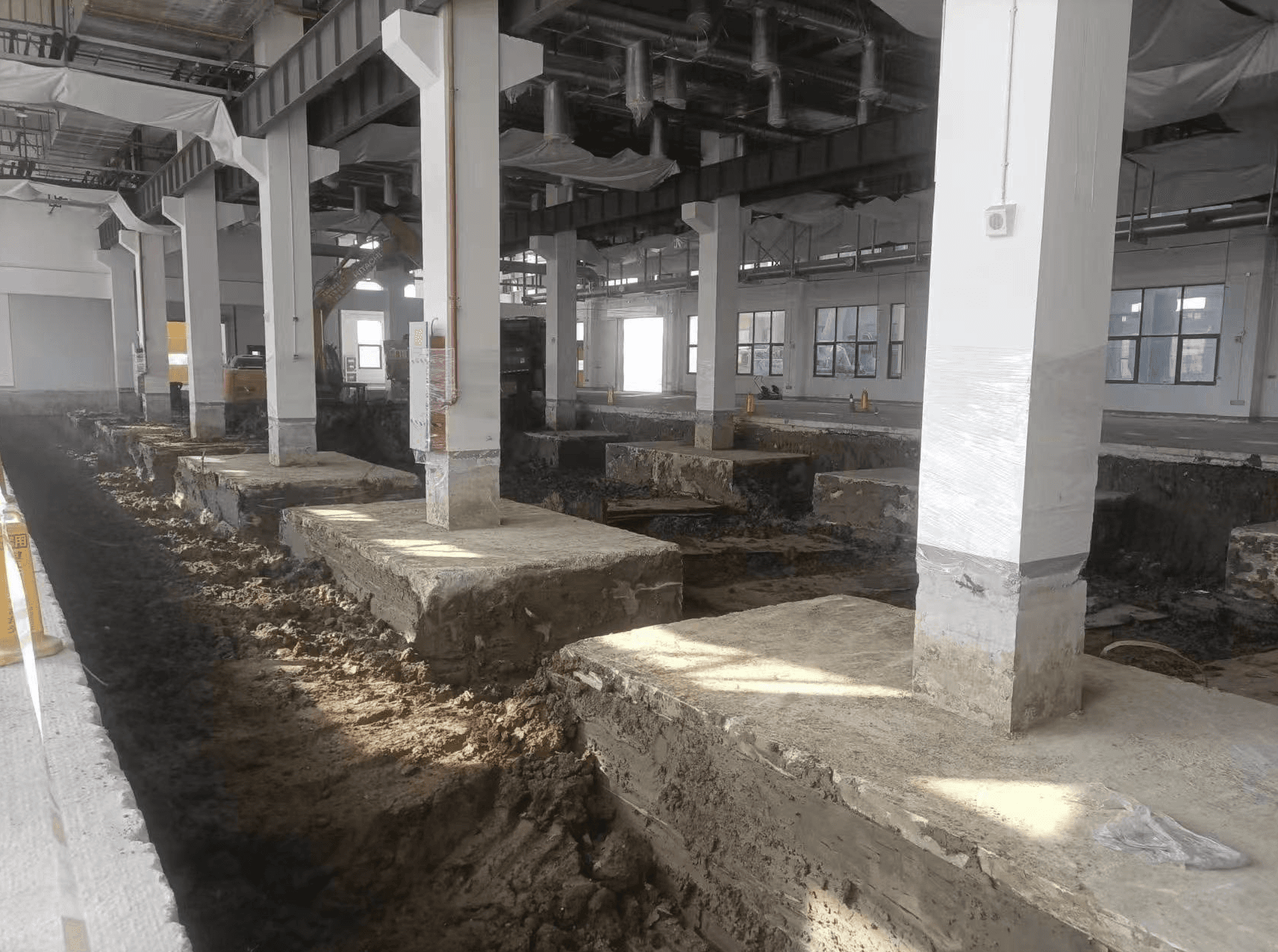 博世动力总成工业地坪改造项目
Bosch Powertrain Industrial Floor Renovation 4